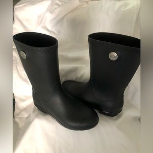 Women’s rain boots